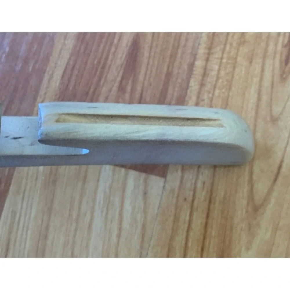 Elie Tahari Wooden ‎ Hanger